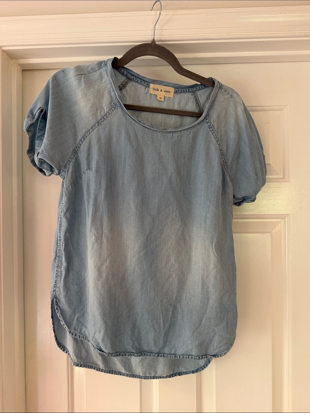 Cloth & Stone Light Blue Denim Short Sleeve Top